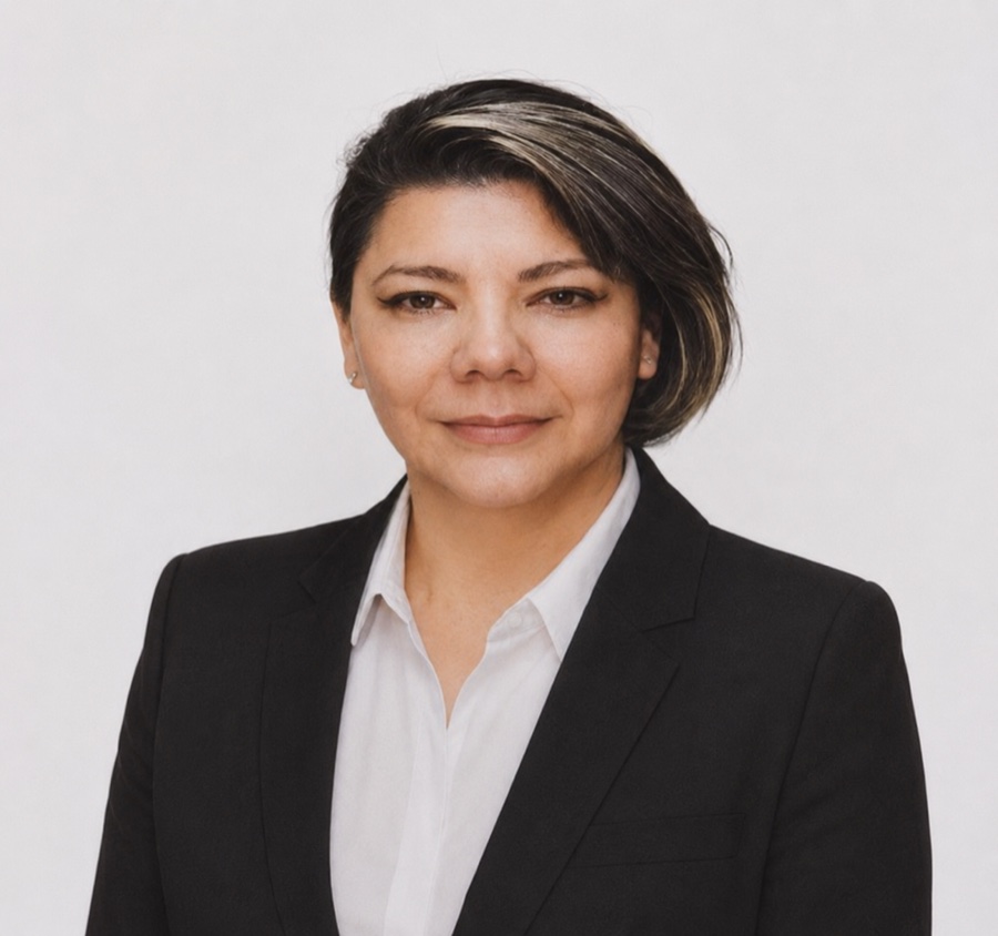 Dra. Claudia Martínez, odontóloga especialista en endodoncia en San Salvador de Jujuy